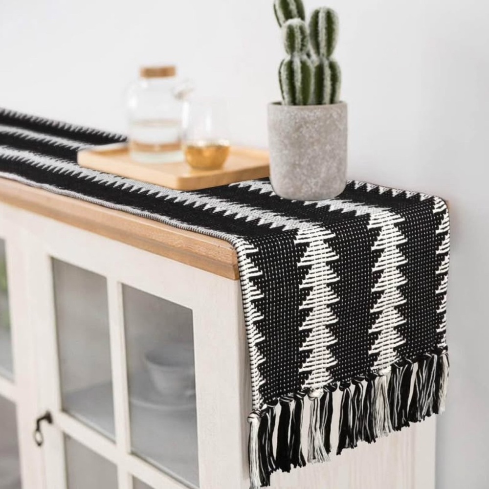 87” table runner